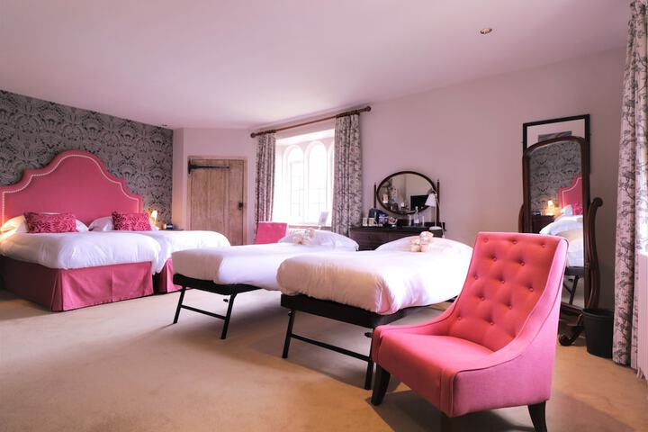 Room 14 of 27