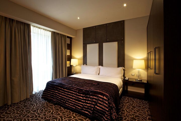 Room 4 of 35