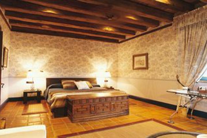 Room 14 of 56