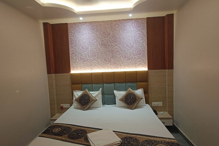Room 7 of 54