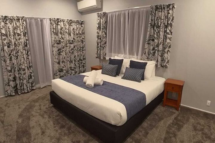 Room 13 of 31