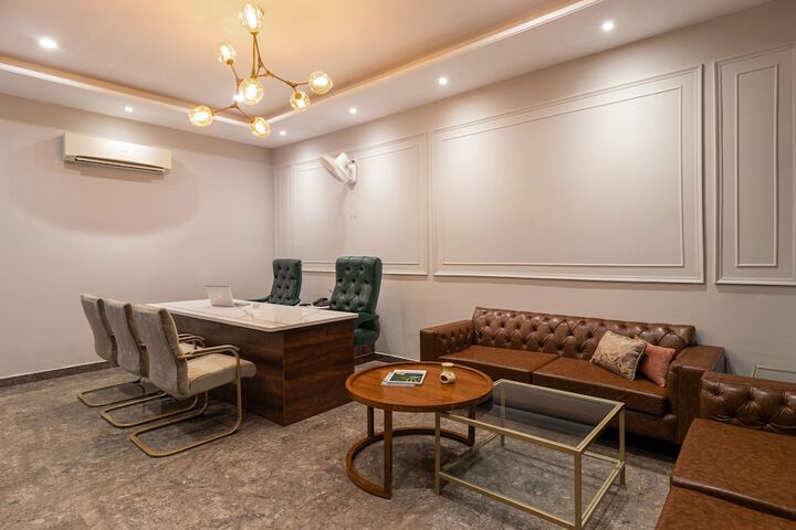 Room 7 of 15