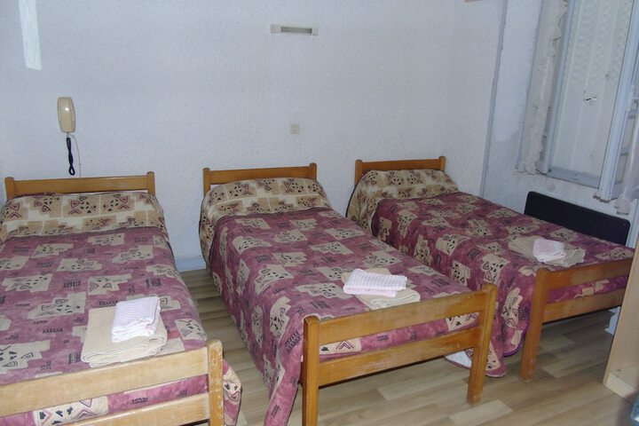 Room 7 of 17
