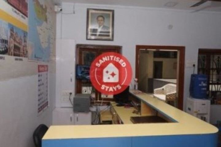 OYO 82356 Hotel Shreenathji