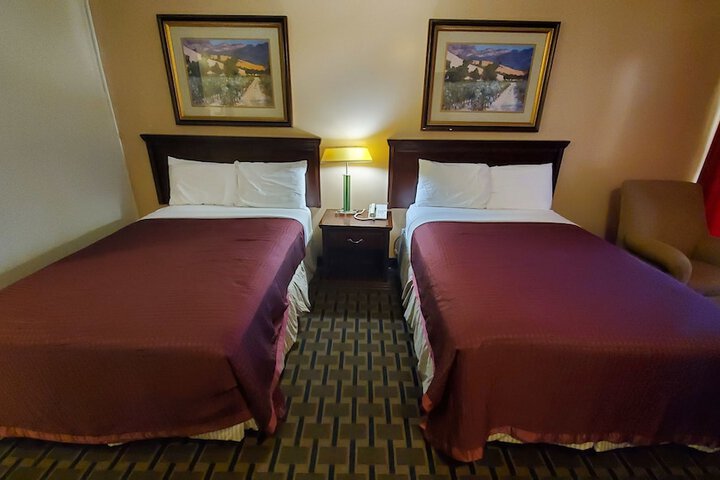Room 4 of 19