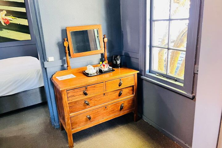 Room 59 of 275
