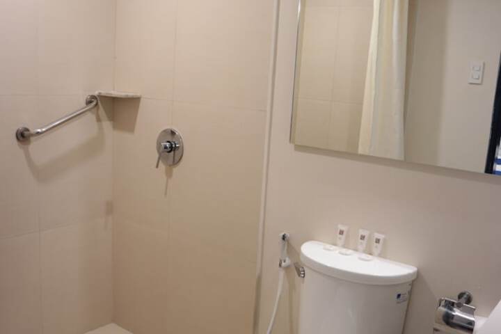 Room 32 of 45