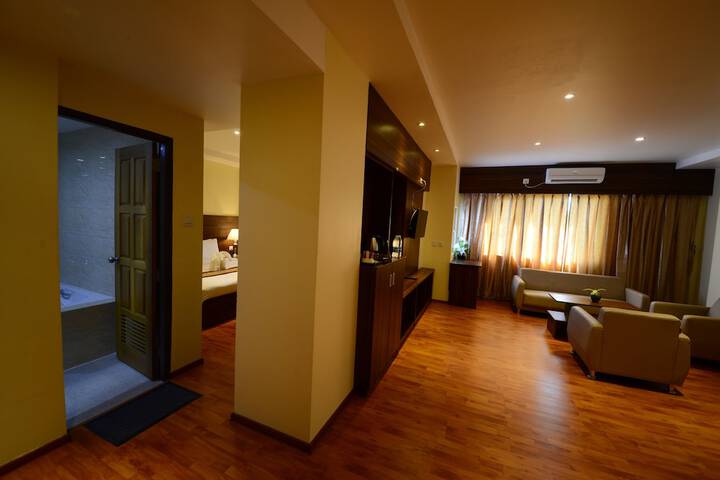 Room 16 of 43