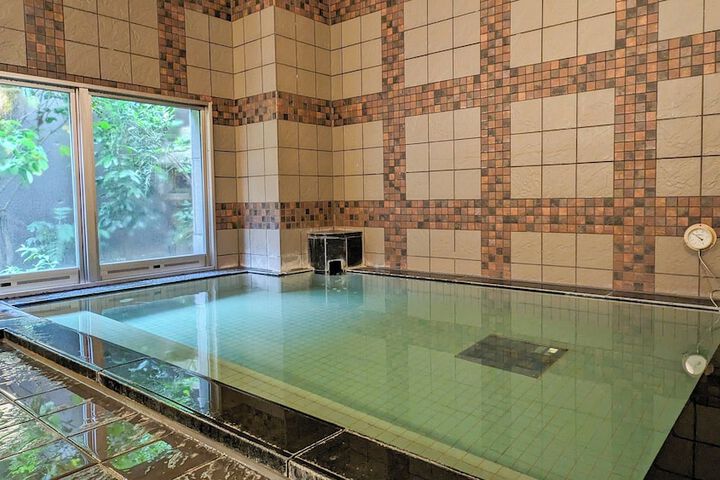 Room 15 of 21