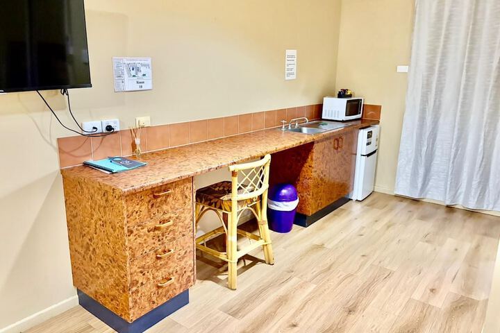 Room 14 of 28