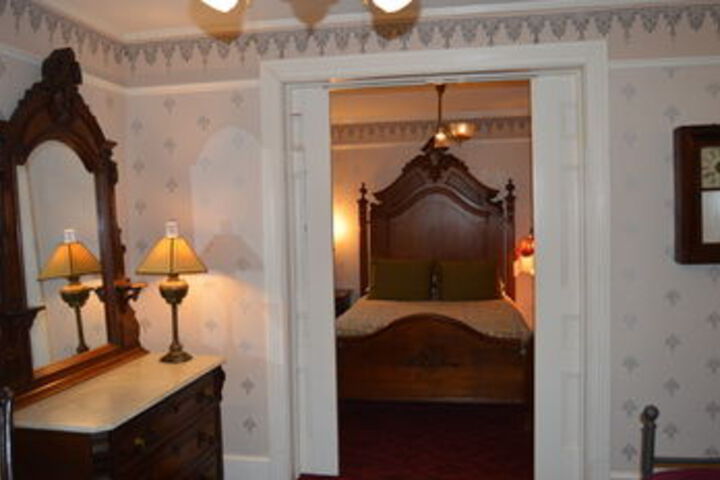 Room 38 of 117