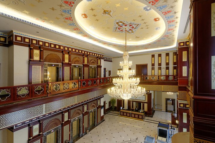 Hotel Lobby