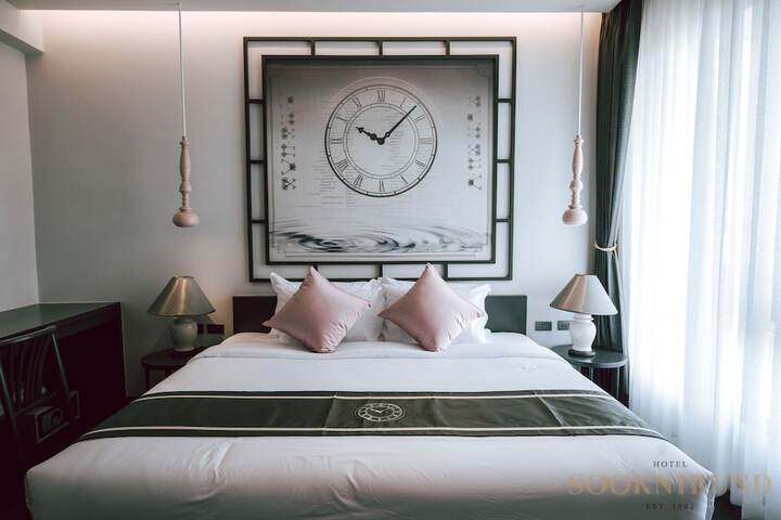 Room 16 of 118