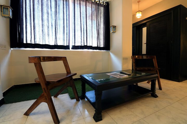 Room 53 of 120