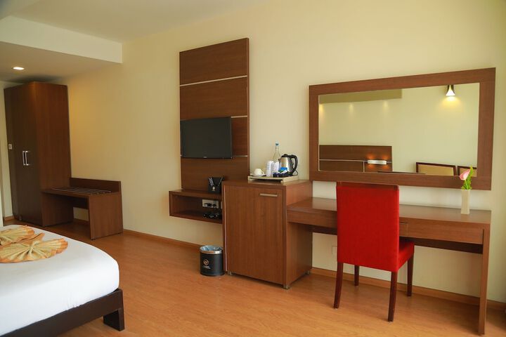 Room 8 of 44