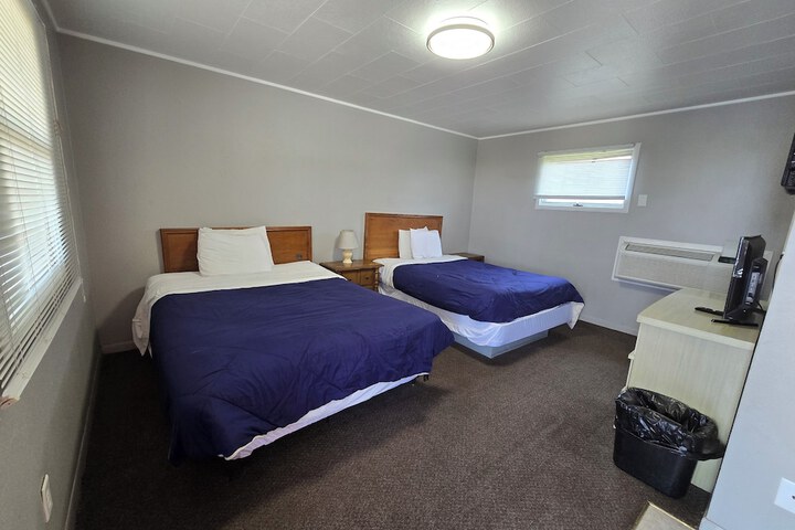 Room 25 of 66