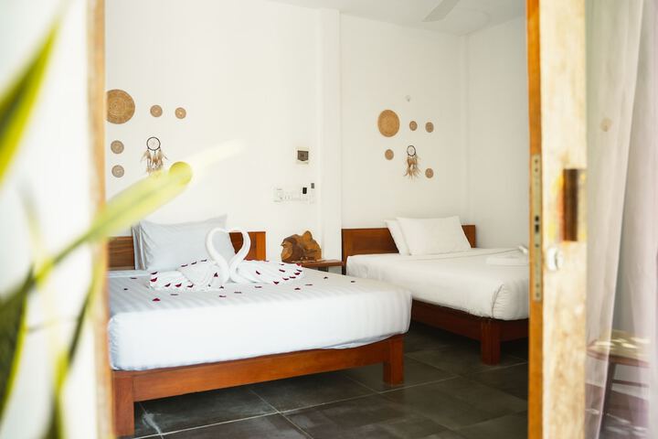 Room 4 of 60