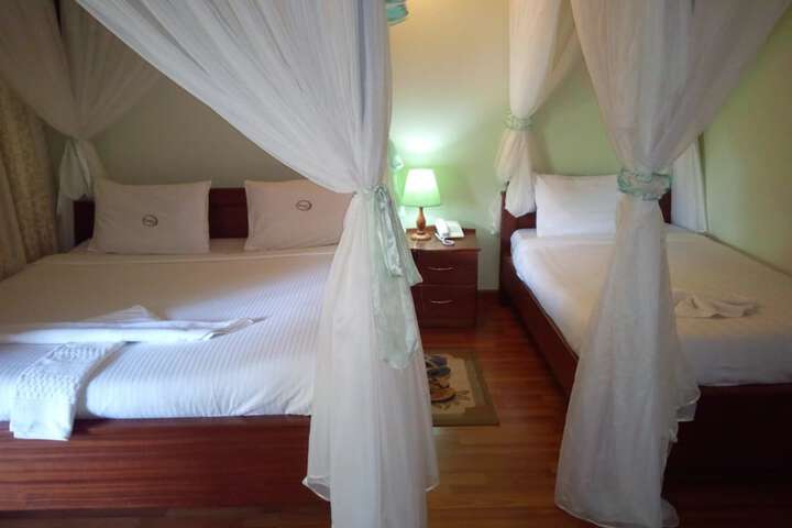 Room 8 of 21
