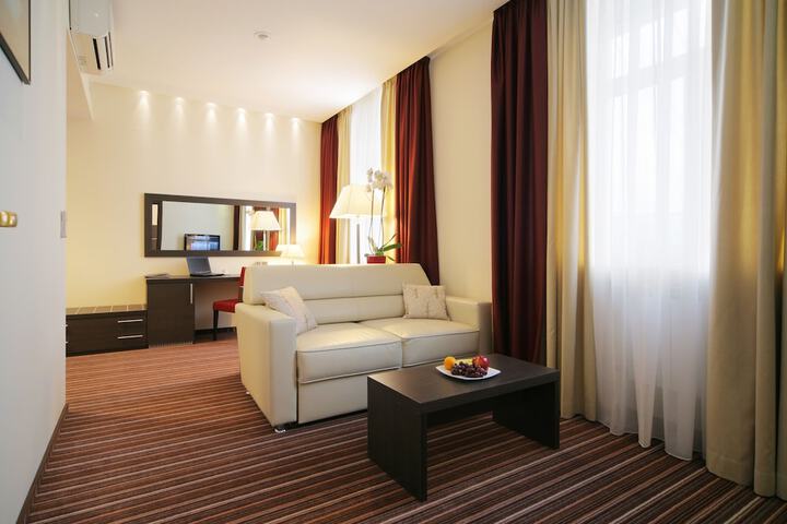 Room 29 of 72