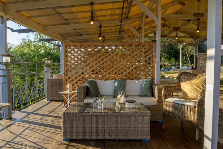 Terrace/Patio 28 of 65