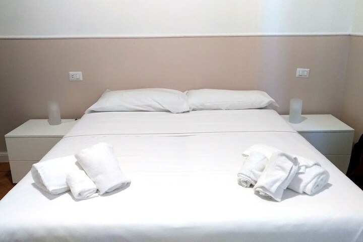 Room 7 of 64