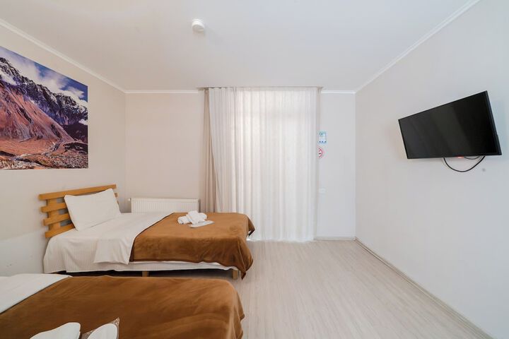 Room 25 of 64