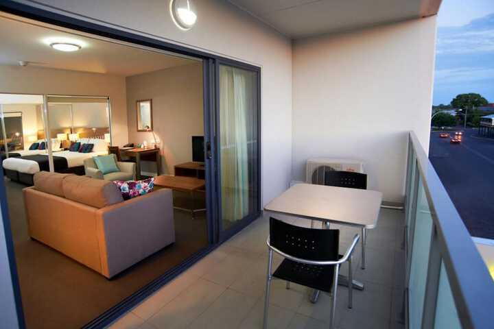 Room 9 of 25