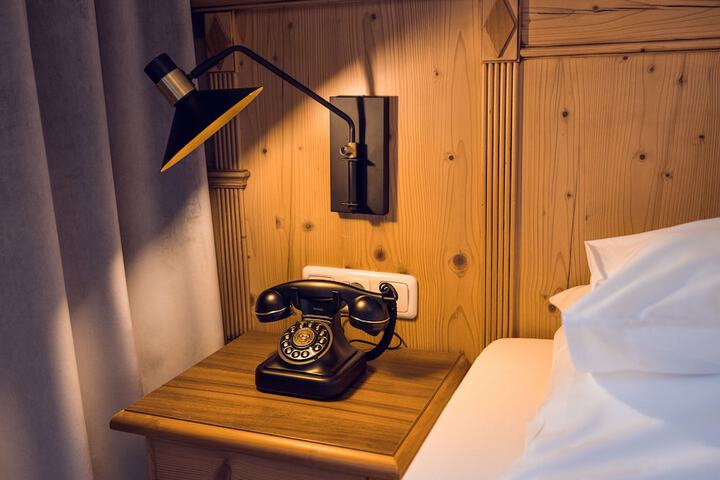 Room 33 of 120