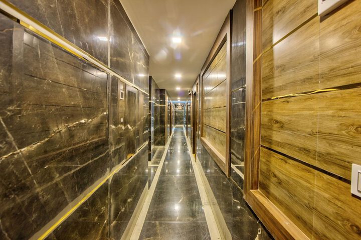 Hotel Interior 2 of 91