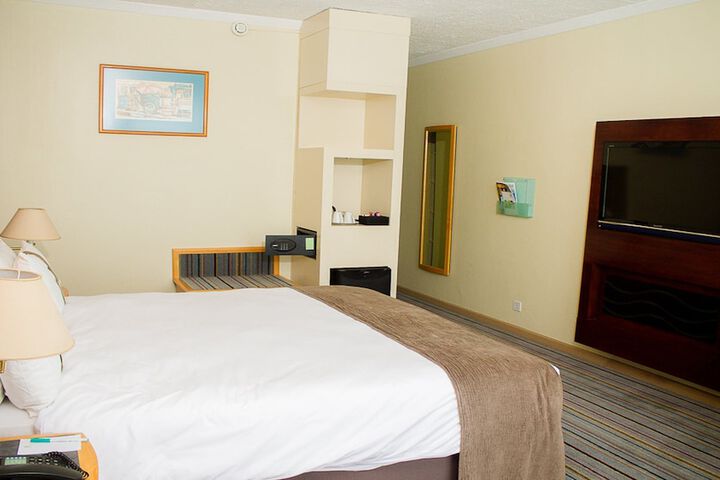 Room 50 of 184