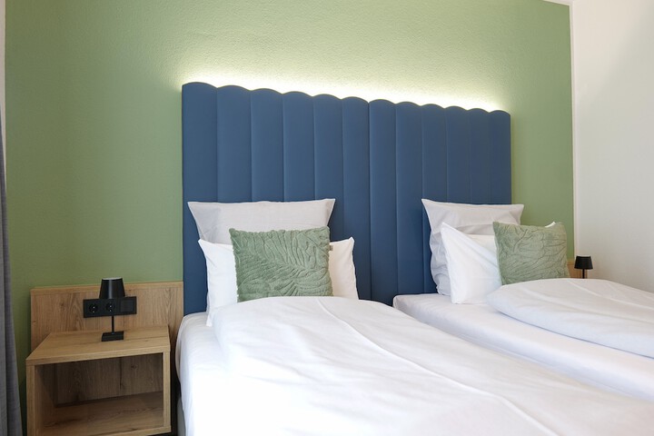 Room 8 of 23
