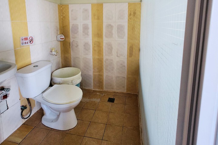 Room 16 of 35