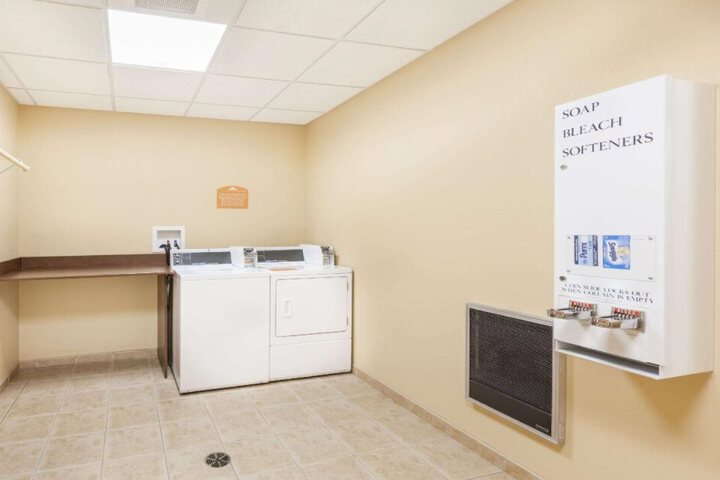 Photo 9