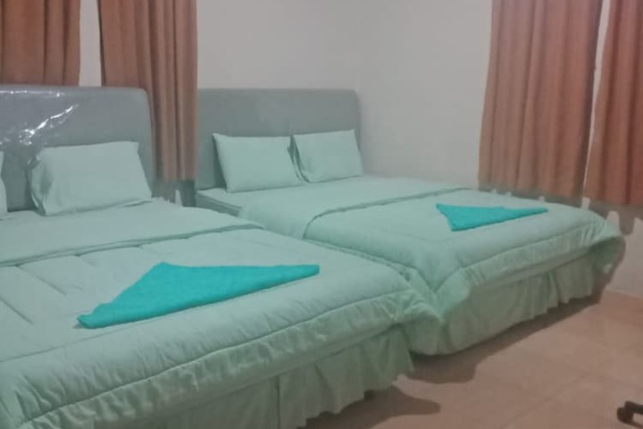 Room 3 of 14