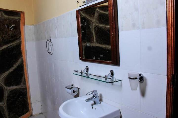Room 40 of 76