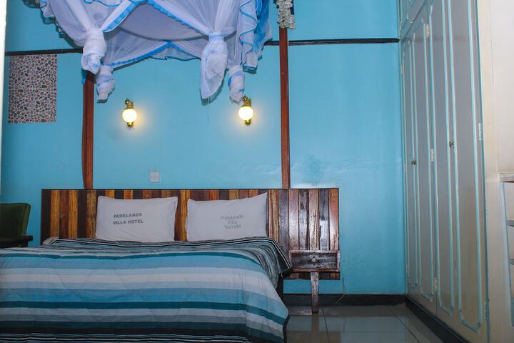 Room 8 of 49