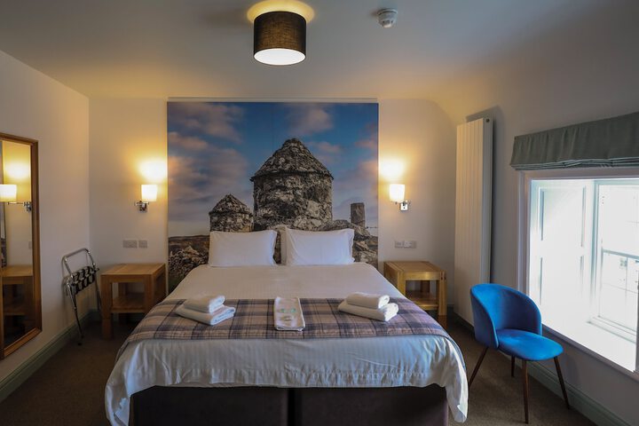 Room 21 of 50