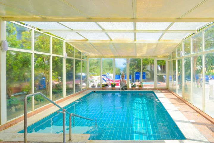 Pool 41 of 66