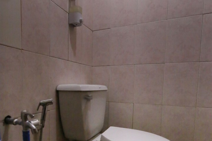 Room 14 of 16