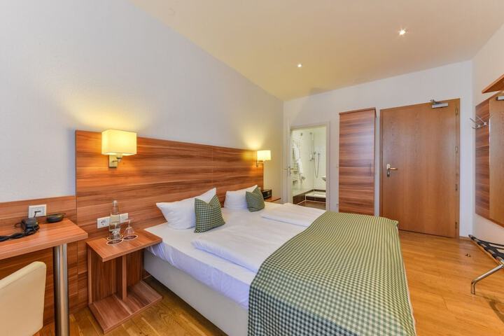 Room 2 of 24
