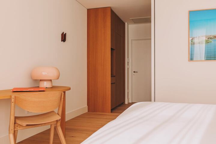 Room 38 of 186
