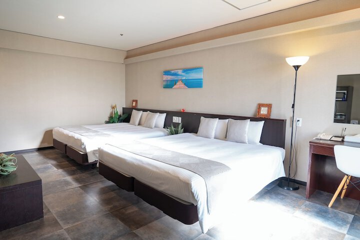 Room 8 of 23