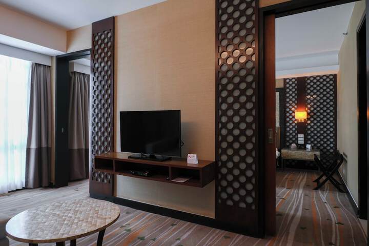 Room 55 of 128