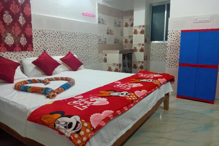 Hotel Pranab Sadan Behind Bengali Market Swargadwar Near Golden Beach & Temple by DPL