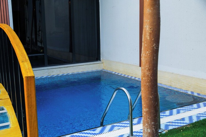Pool 169 of 178