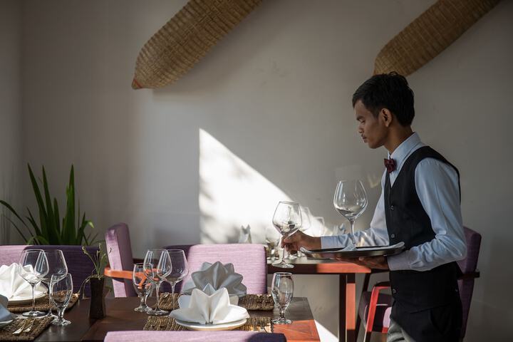 Dining 73 of 107