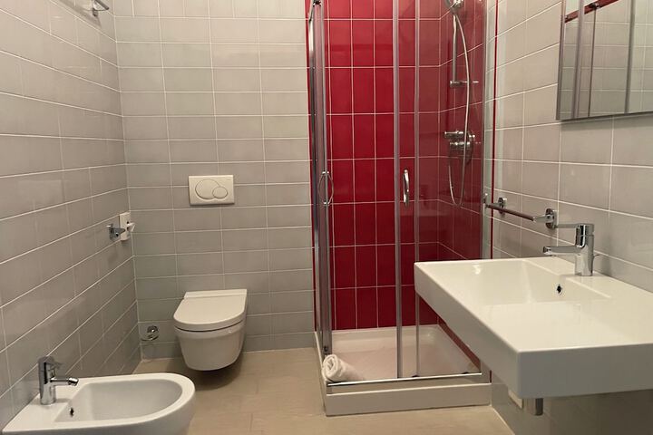 Room 15 of 21