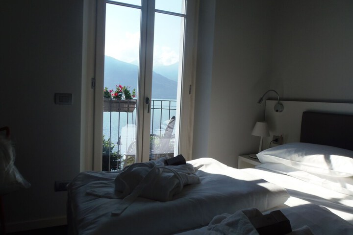 Room 14 of 64