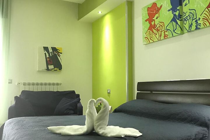 Room 11 of 22