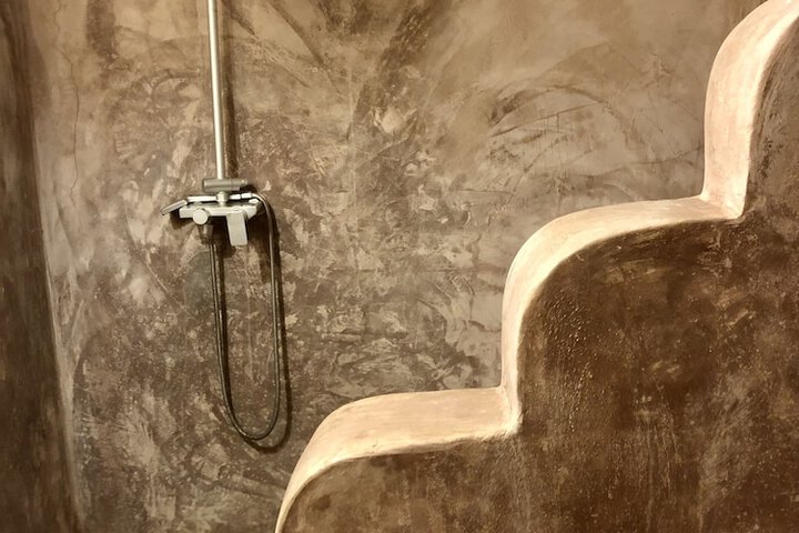 Room 90 of 150